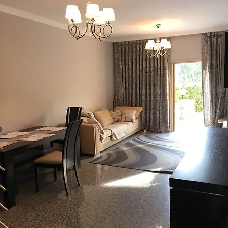 Perialy Apartament *
